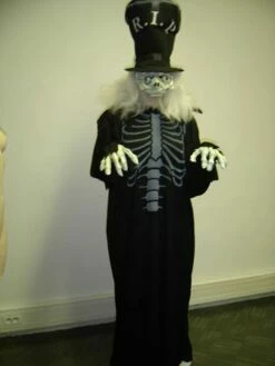 Déguisement De Mort Vivant Avec Masque En Latex